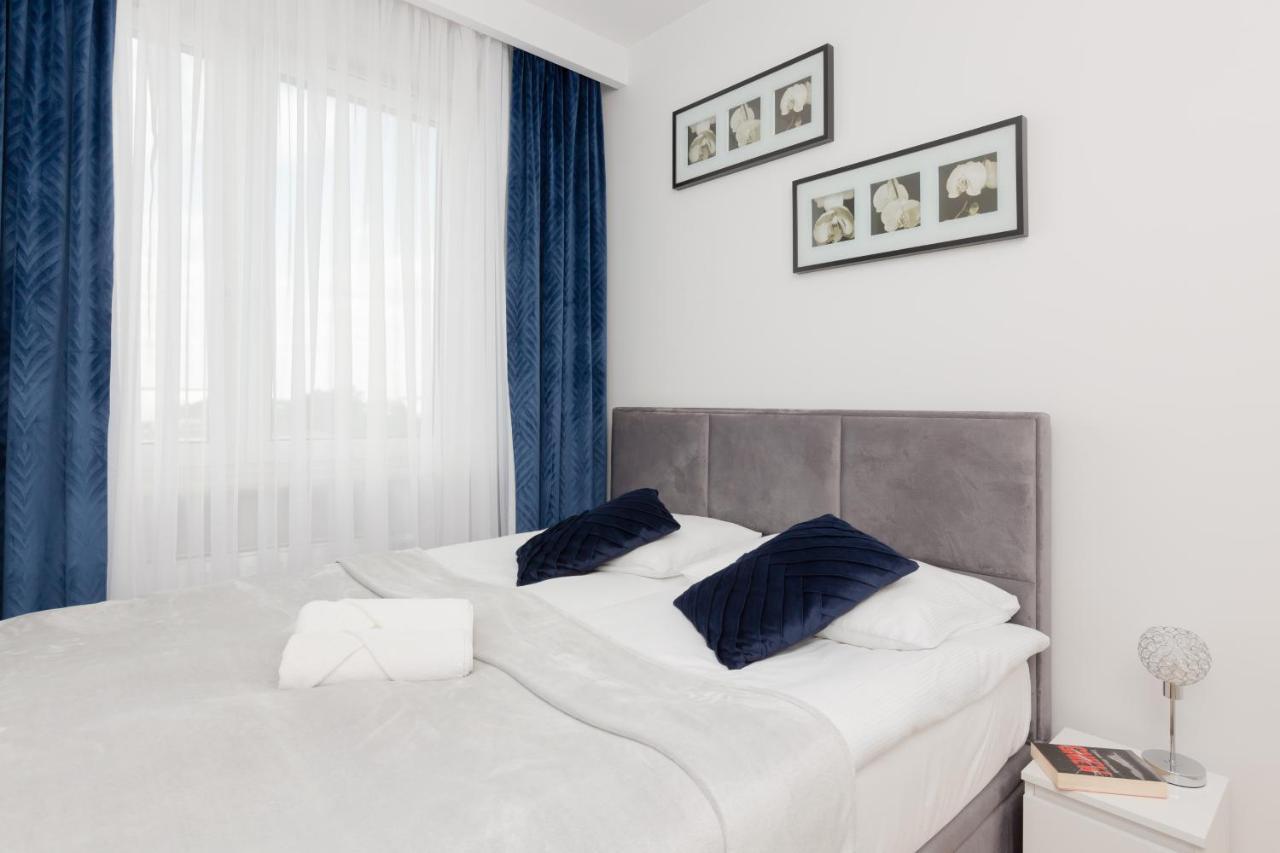 Warsaw Kotsisa Apartments With Parking By Noclegi Renters Dış mekan fotoğraf