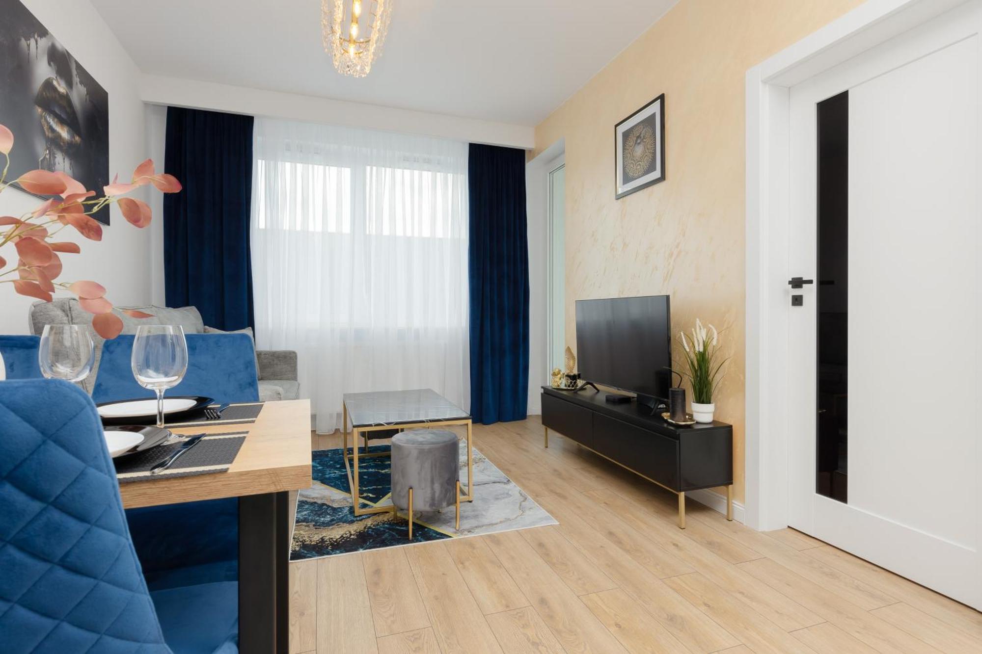 Warsaw Kotsisa Apartments With Parking By Noclegi Renters Dış mekan fotoğraf